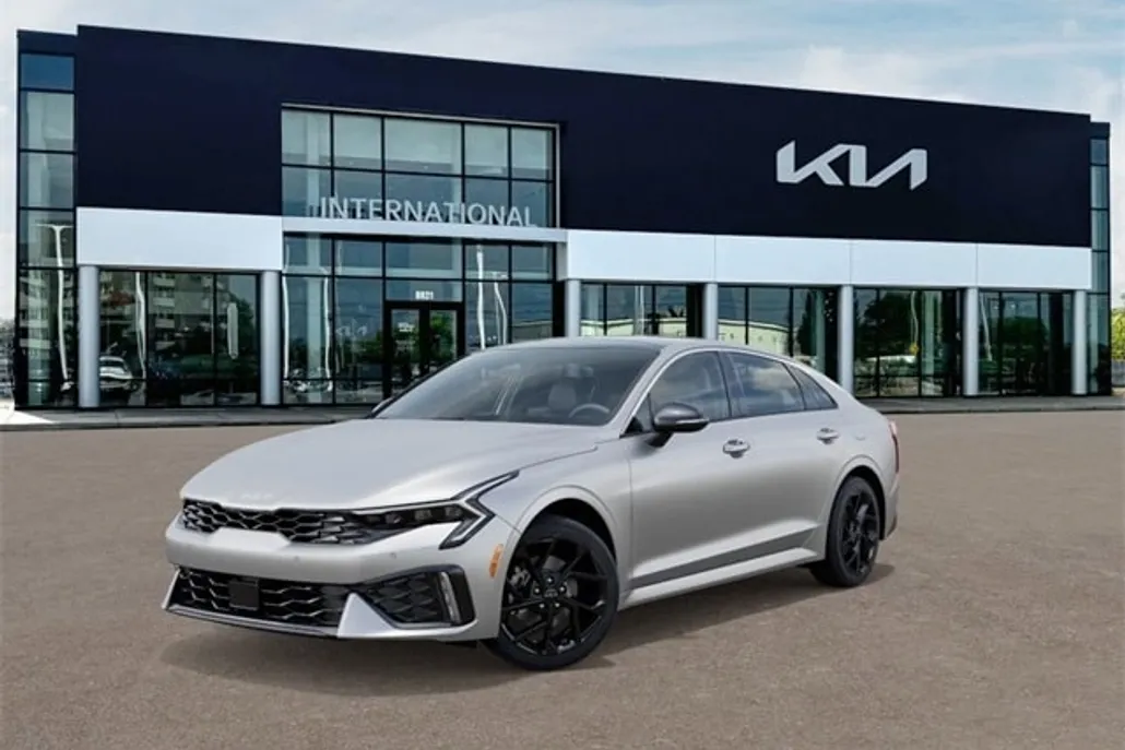 2026 Kia K5 GT-Line photo 1