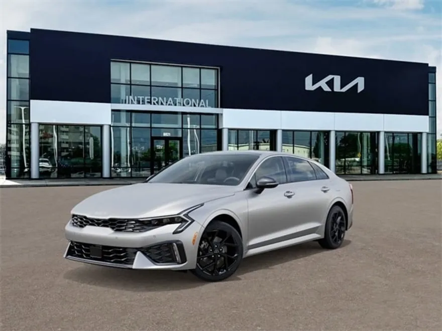 2026 Kia K5 GT-Line photo 1