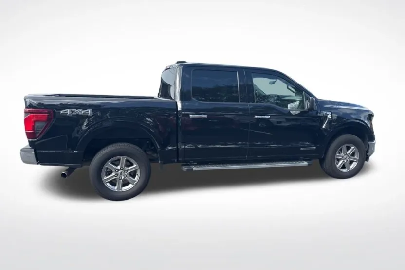 2024 Ford F-150 XLT photo 1