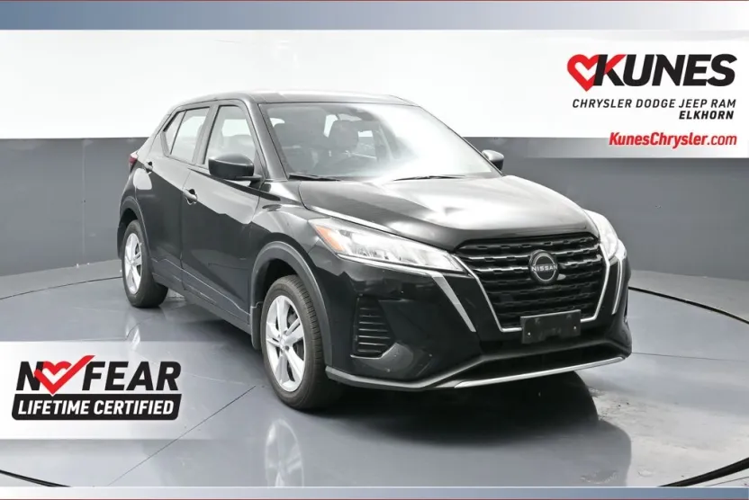 2024 Nissan Kicks S photo 1
