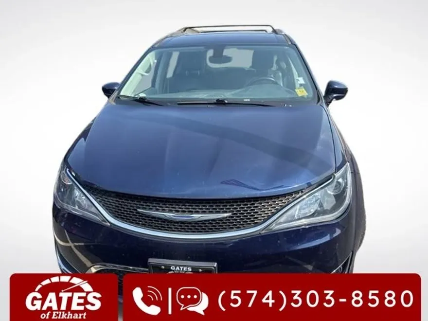 2018 Chrysler Pacifica Touring L photo 1