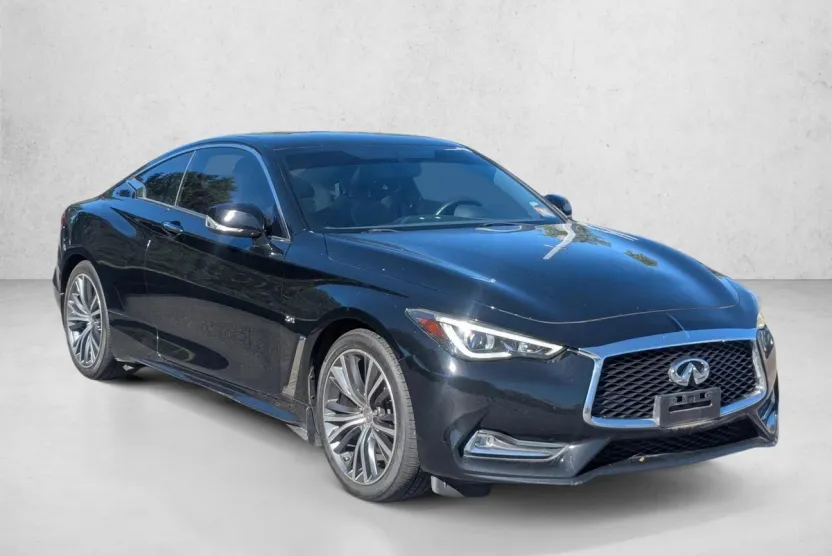 2017 Infiniti Q60 2.0t Premium photo 1