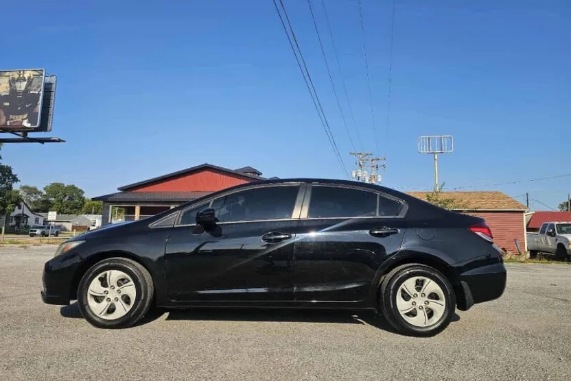 2015 Honda Civic LX photo 1