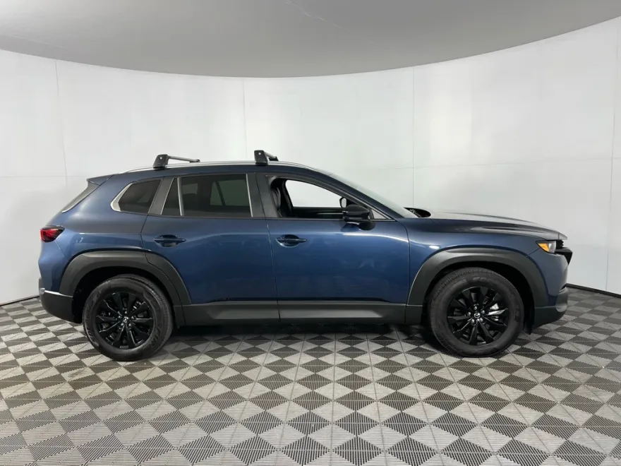 2023 Mazda CX-50 2.5 Preferred Plus photo 1