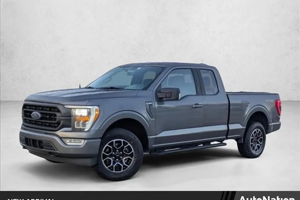 2023 Ford F-150 XLT photo 1