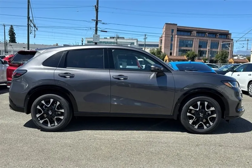 2026 Honda HR-V EX-L photo 1