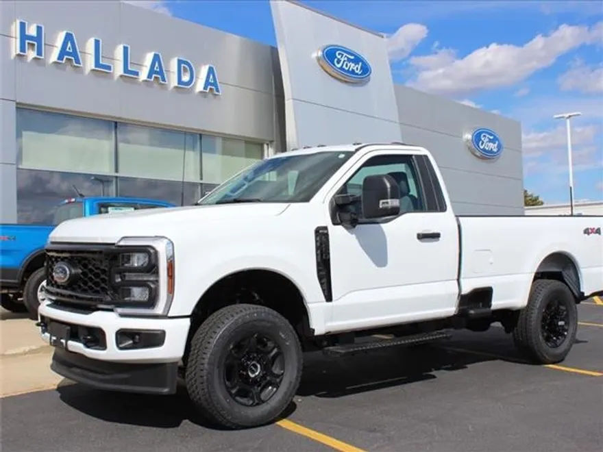 2025 Ford F-250 XL photo 1