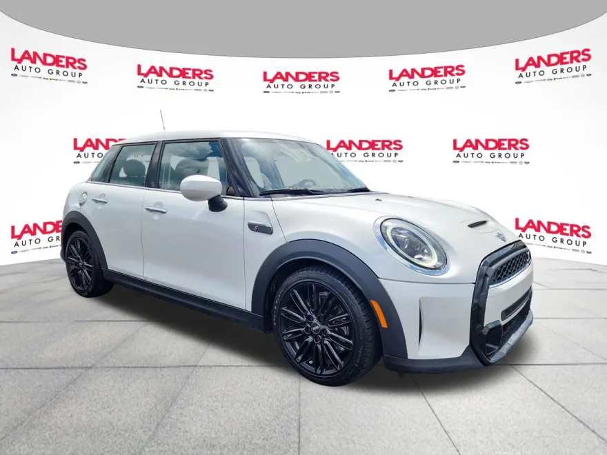 2024 Mini Cooper 4 Door Hardtop S photo 1