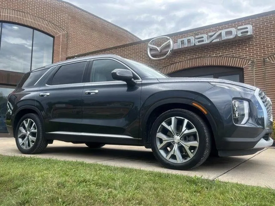2020 Hyundai Palisade SEL photo 1
