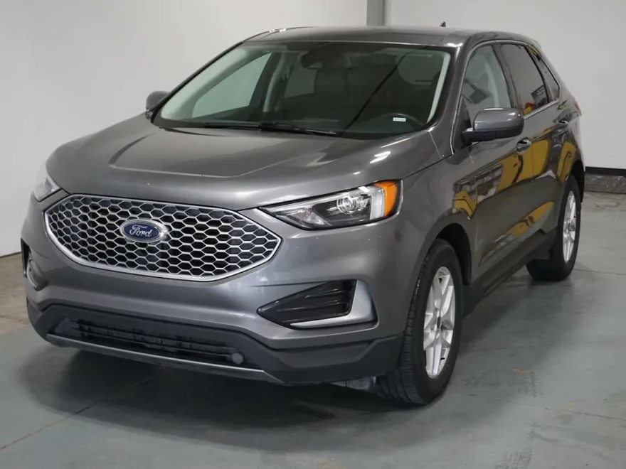 2023 Ford Edge SEL photo 1