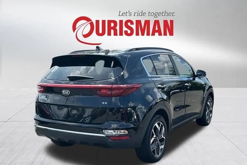 2022 Kia Sportage EX photo 1