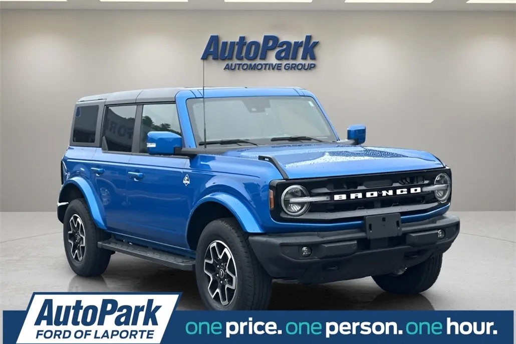2024 Ford Bronco Outer Banks photo 1