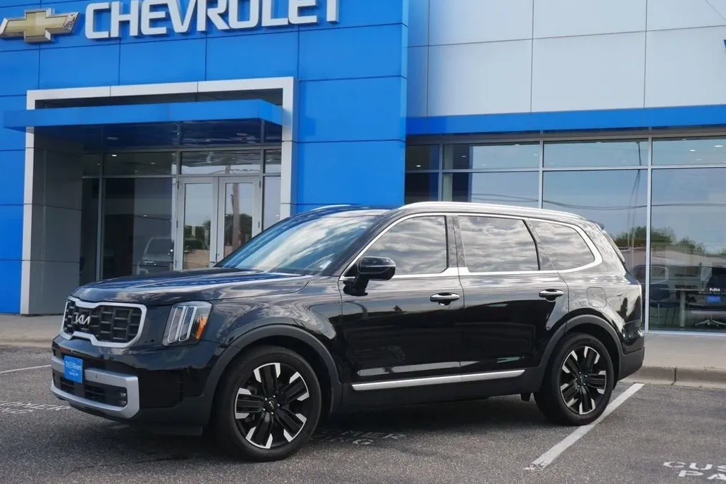 2023 Kia Telluride SX photo 1