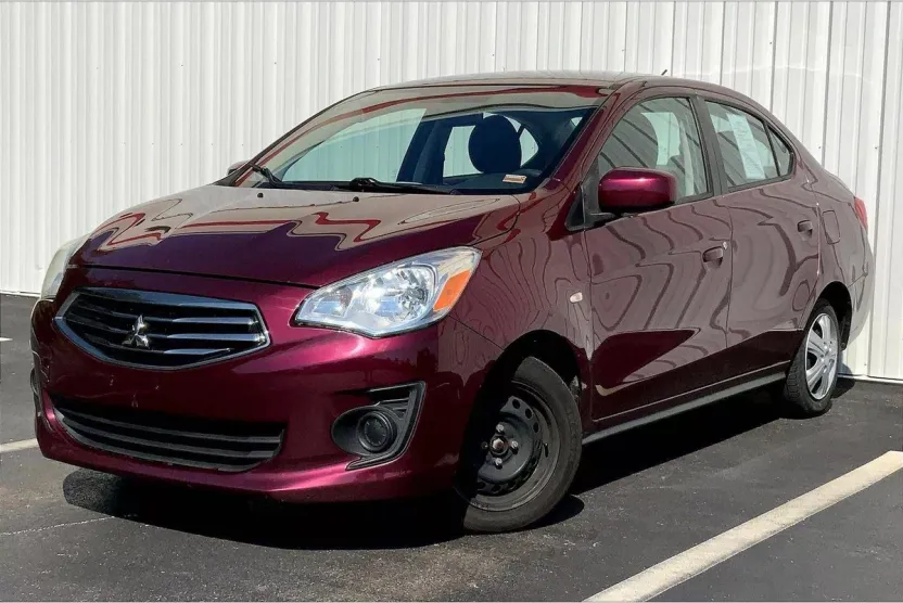 2019 Mitsubishi Mirage G4 ES photo 1