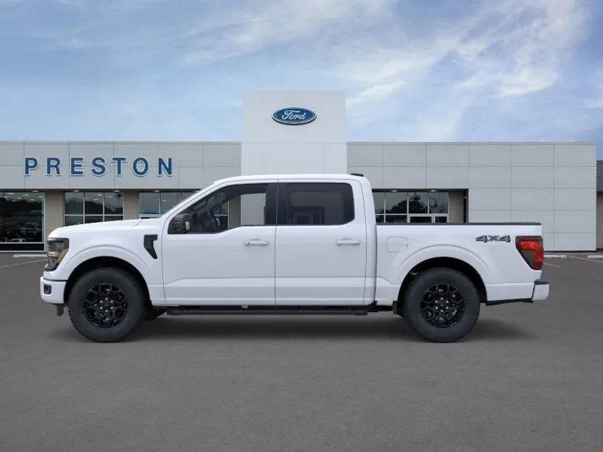 2025 Ford F-150 XLT photo 1