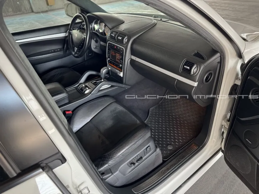 2009 Porsche Cayenne GTS photo 30