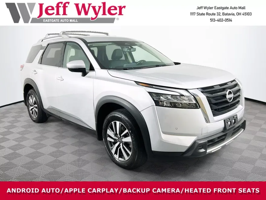 2024 Nissan Pathfinder SL photo 1