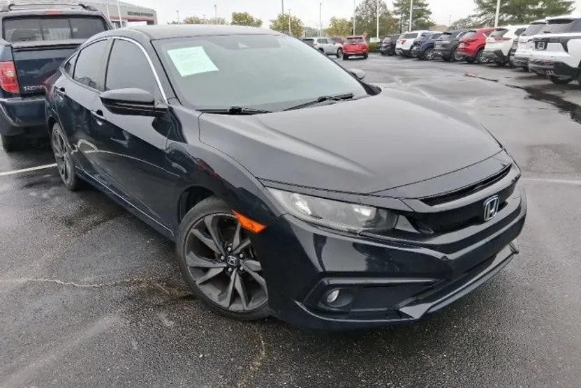 2019 Honda Civic Sport photo 1