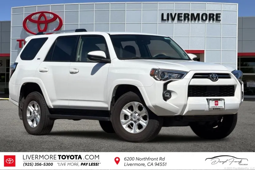 2024 Toyota 4Runner SR5 photo 1