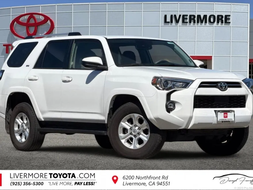 2024 Toyota 4Runner SR5 photo 1