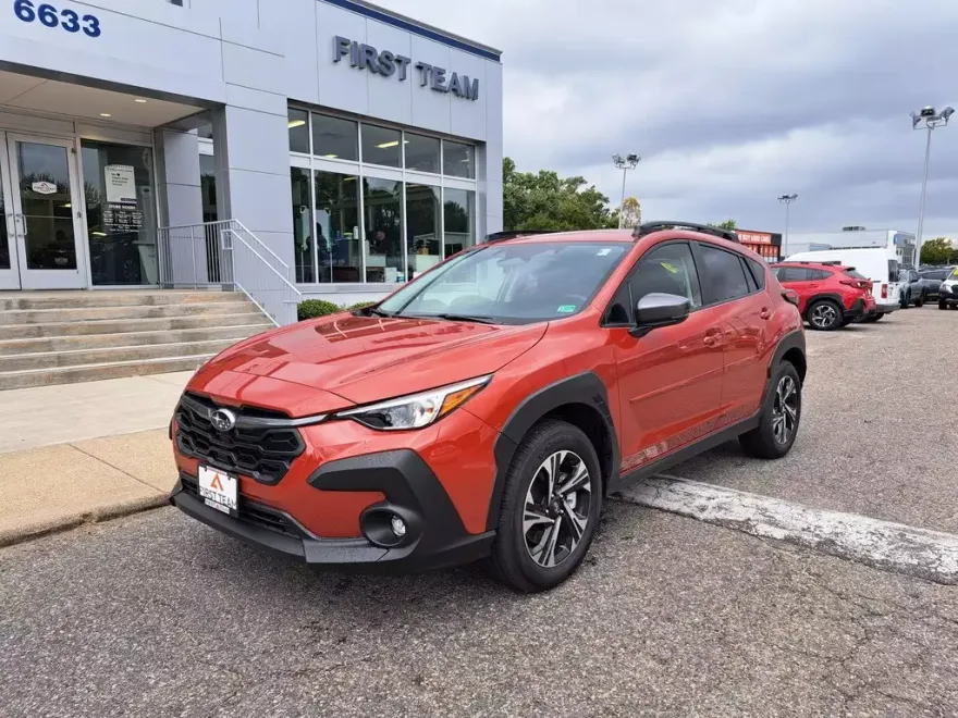 2025 Subaru Crosstrek Premium photo 1