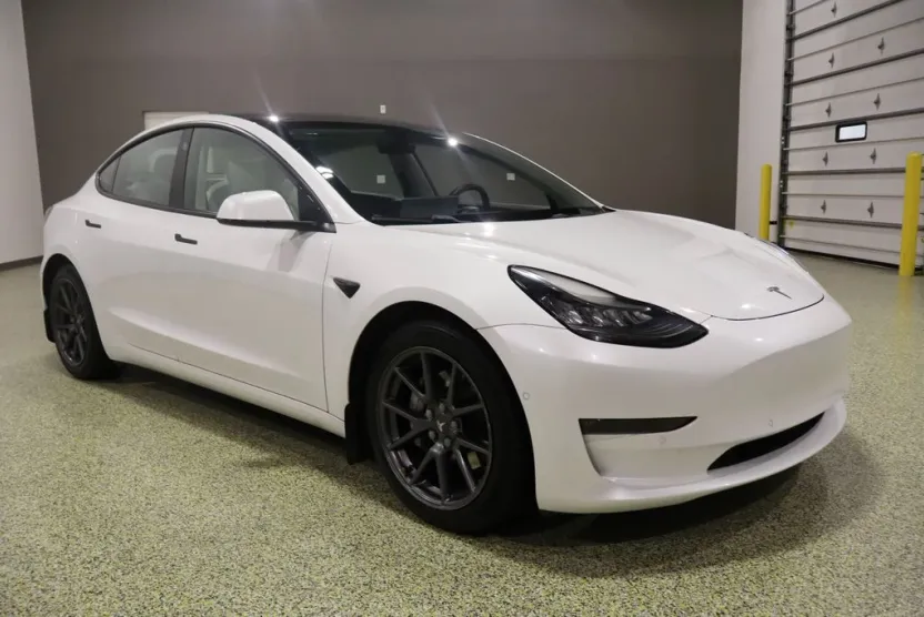 2021 Tesla Model 3 Long Range photo 1