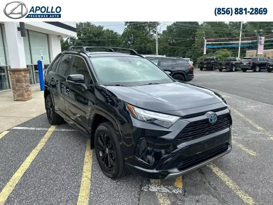 2022 Toyota RAV4 Hybrid SE photo 1