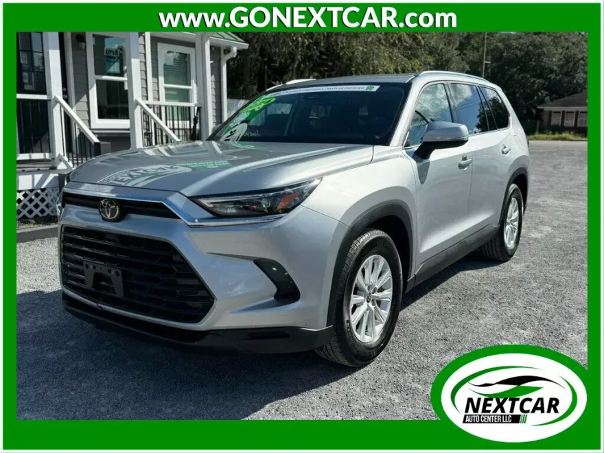 2024 Toyota Grand Highlander XLE AWD photo 1