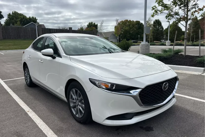 2025 Mazda Mazda3 2.5 s photo 1