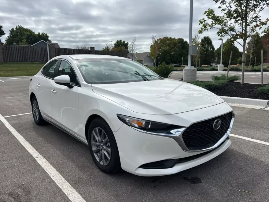 2025 Mazda Mazda3 2.5 s photo 1
