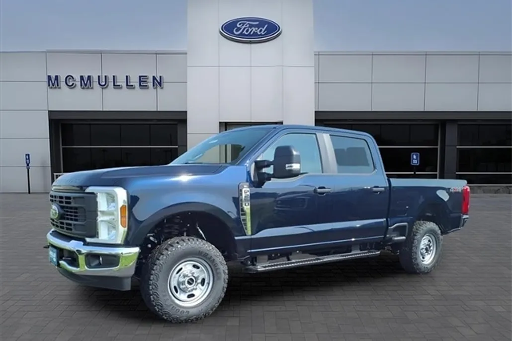 2025 Ford F-250 photo 1