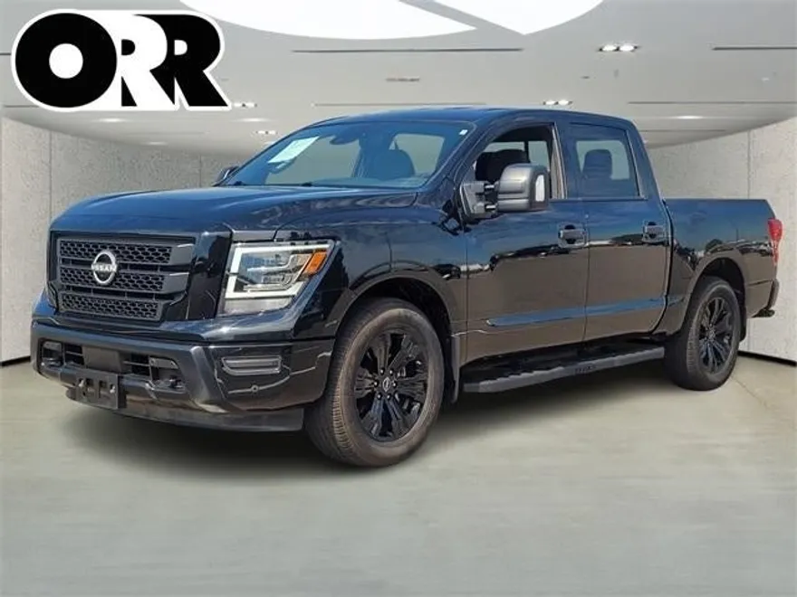 2024 Nissan Titan Crew Cab SV photo 1