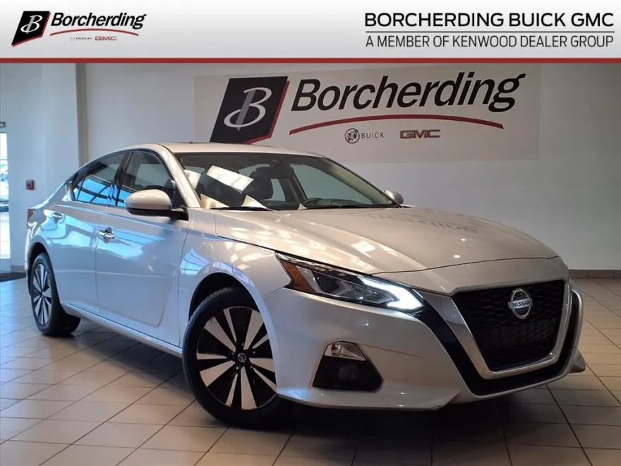 2019 Nissan Altima 2.5 SV photo 1