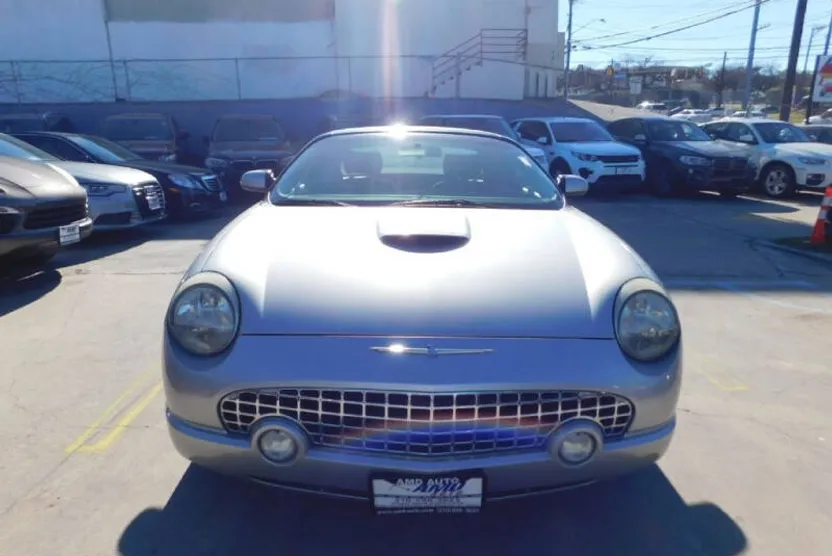 2004 Ford Thunderbird Deluxe photo 1
