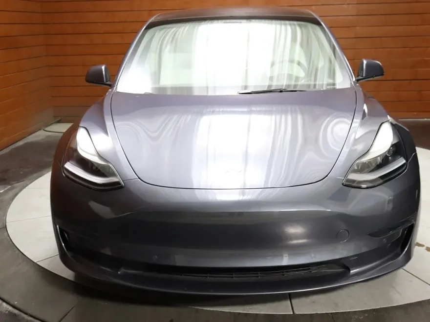 2023 Tesla Model 3 photo 1