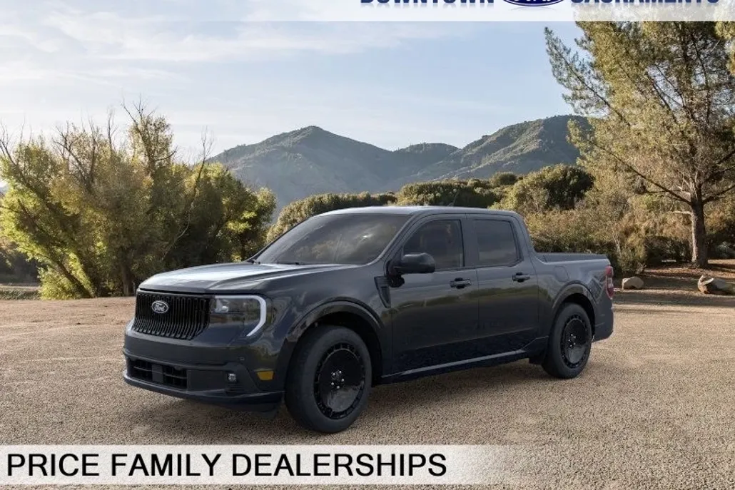 2025 Ford Maverick photo 1
