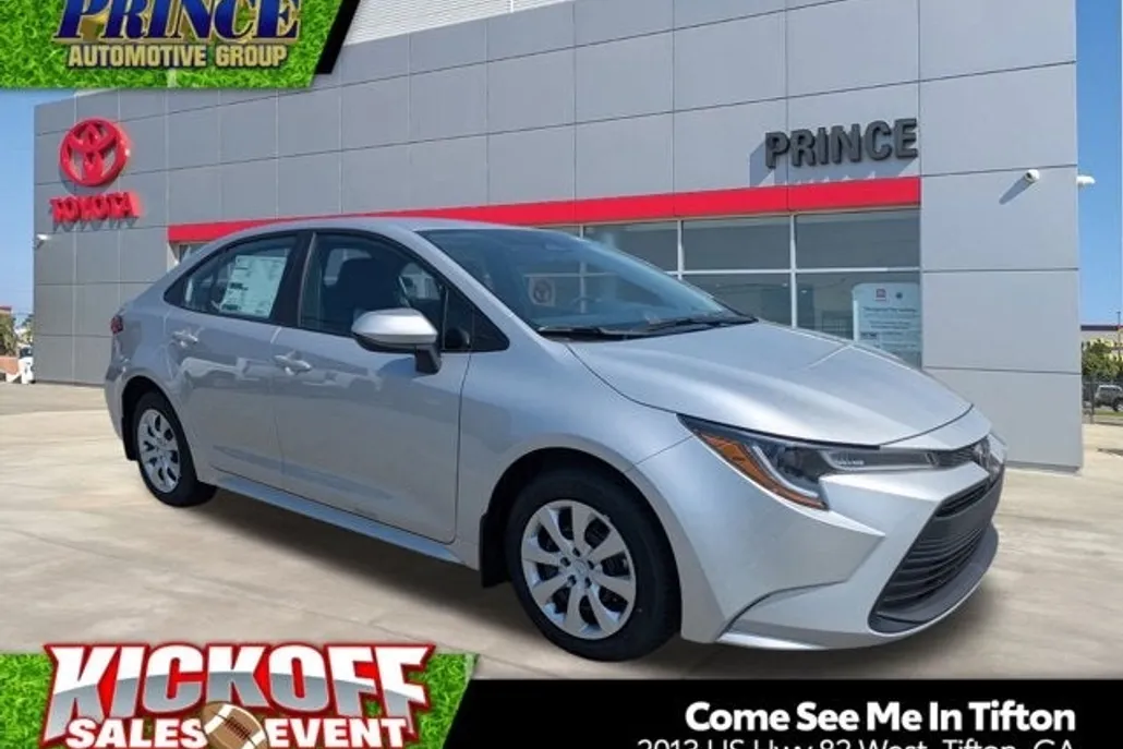 2026 Toyota Corolla LE photo 1