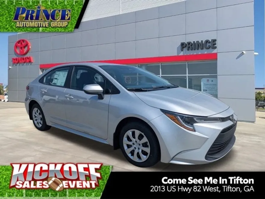 2026 Toyota Corolla LE photo 1