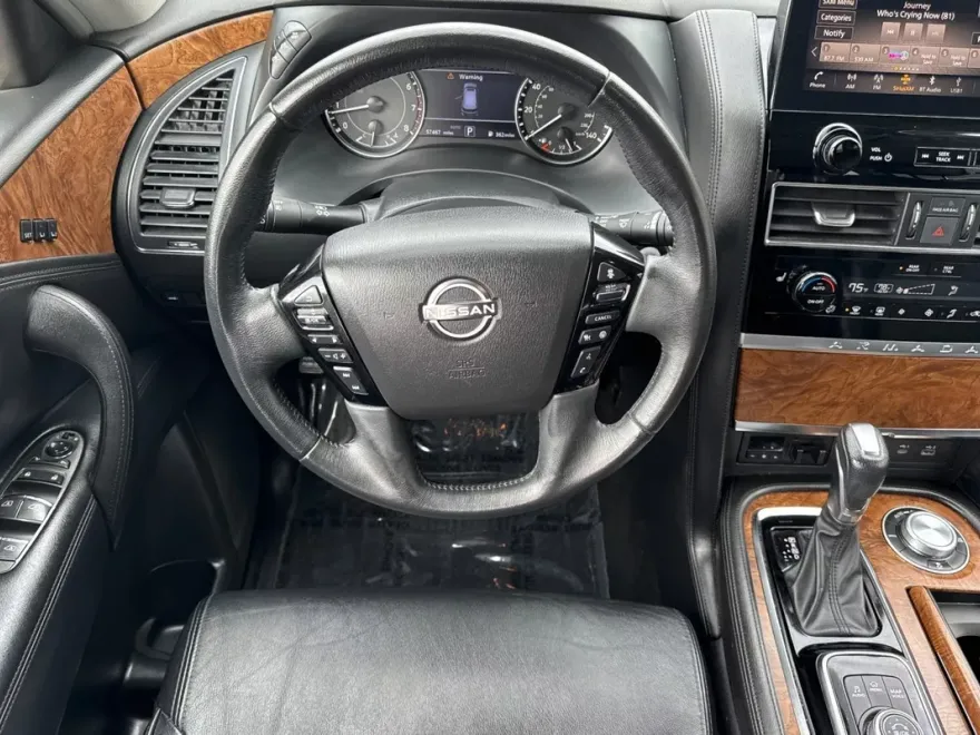 2023 Nissan Armada SL photo 17