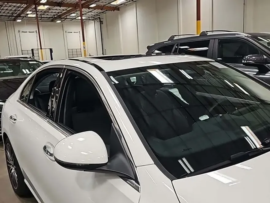 2023 Mercedes Benz C 300 photo 1