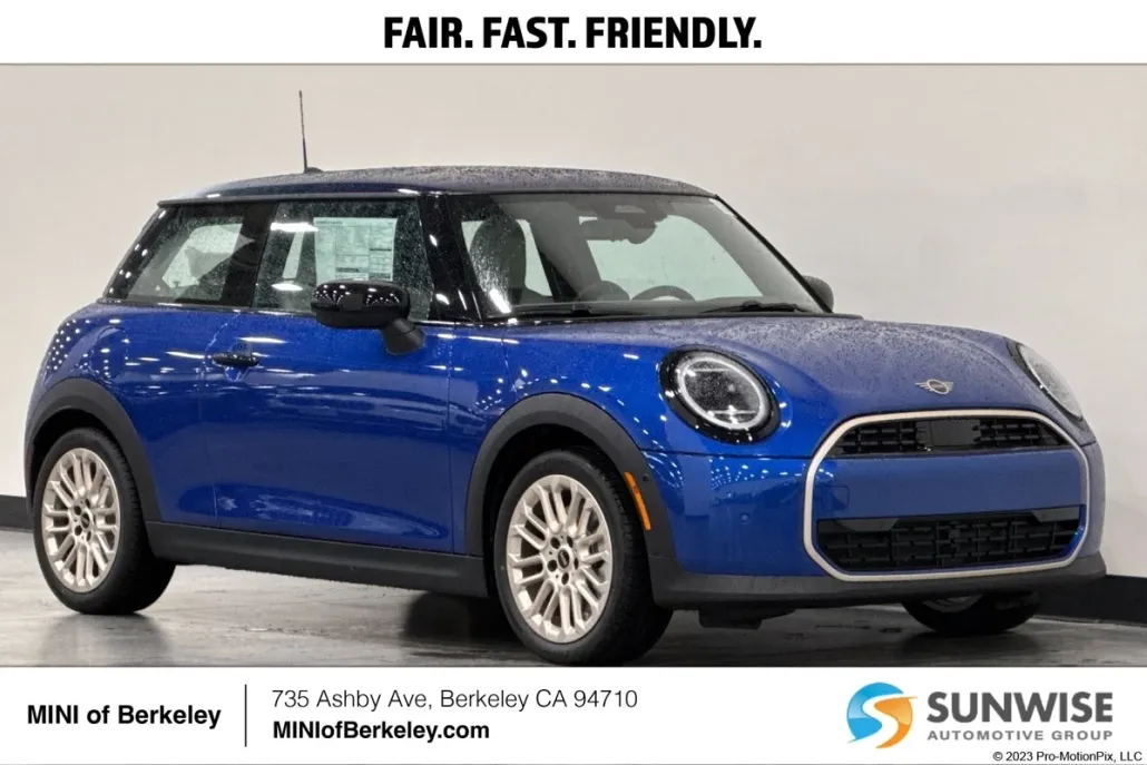 2025 Mini Cooper 2 Door Hardtop Signature photo 1