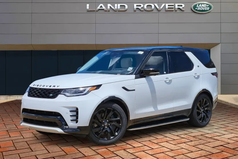 2025 Land Rover Discovery SE photo 1
