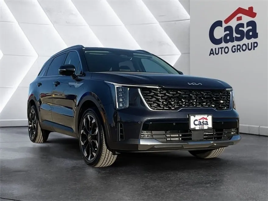 2025 Kia Sorento SX photo 1