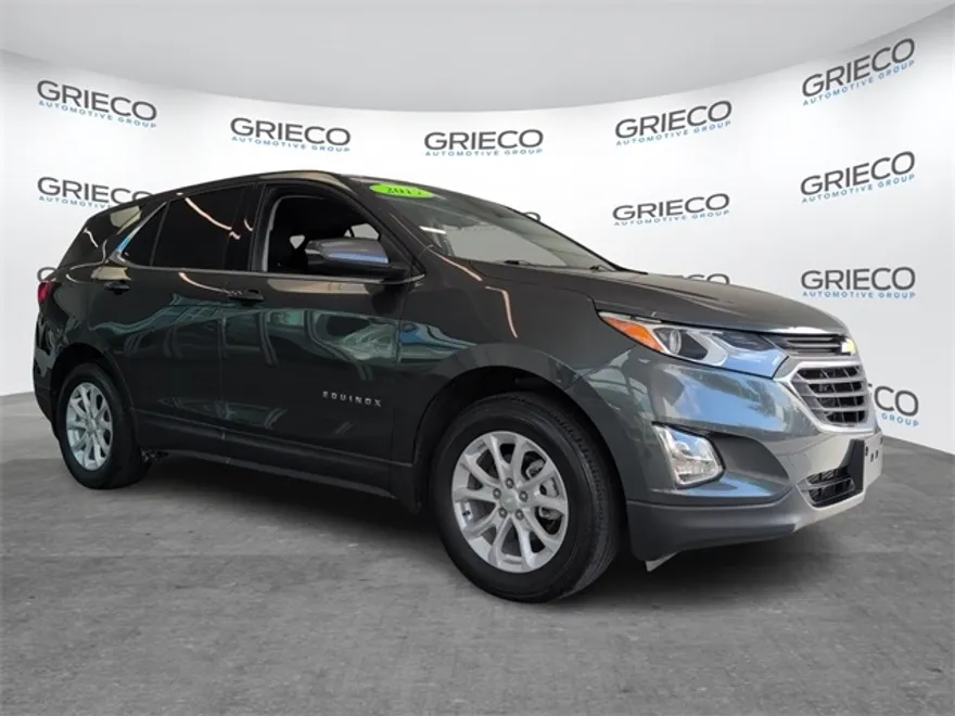 2019 Chevrolet Equinox LT photo 1