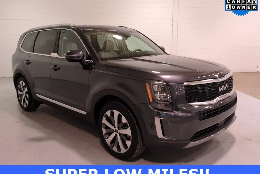 2022 Kia Telluride EX photo 1