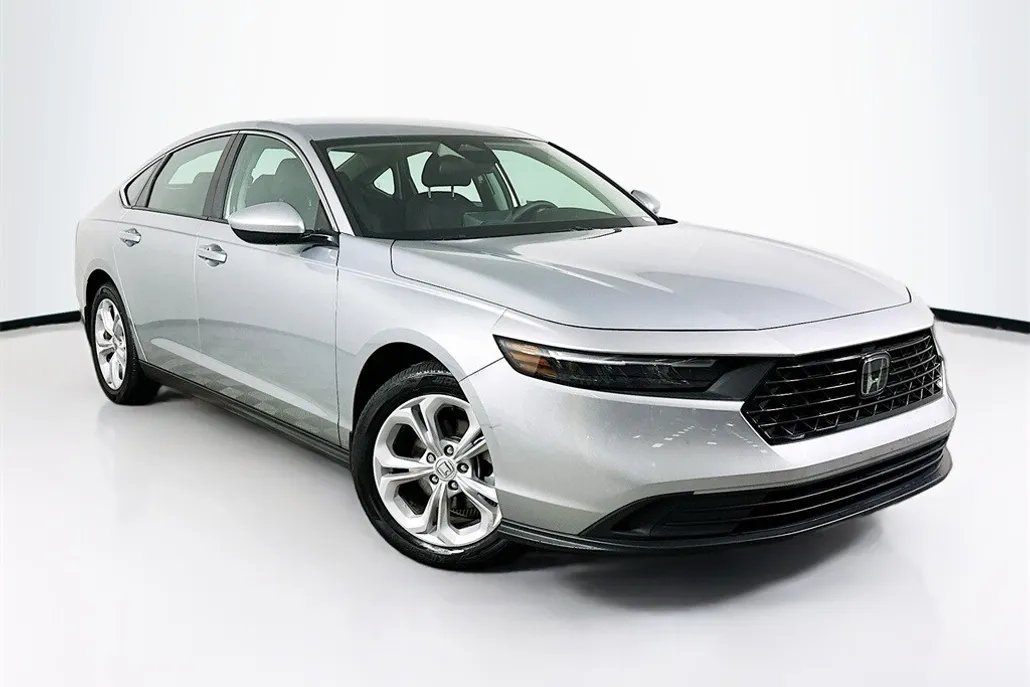 2024 Honda Accord LX photo 1