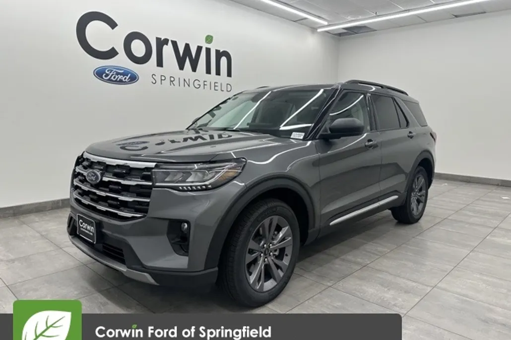2025 Ford Explorer photo 1