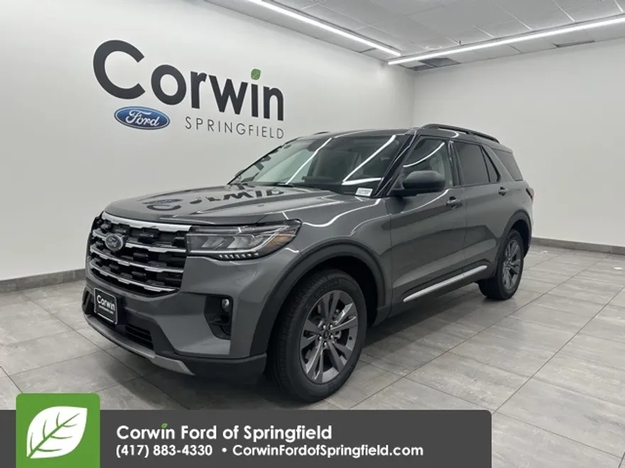 2025 Ford Explorer photo 1