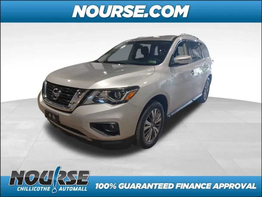 2019 Nissan Pathfinder SV photo 1
