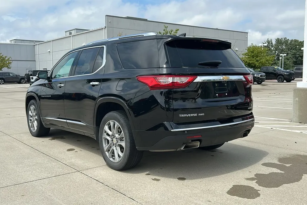 2019 Chevrolet Traverse Premier photo 1